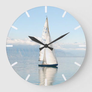 Grande Horloge Ronde Voile sur une baie de Sea Bay en forme de miroir a