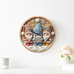 Grande Horloge Ronde Whimsical Winter Gnomes" - Mur Festif en bois