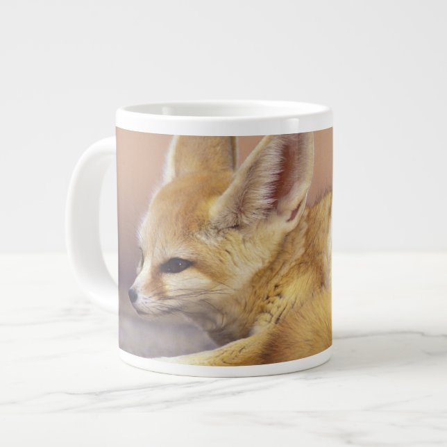 Grande Tasse Afrique du Nord. Fennec Fennecus zerda) (Devant gauche)