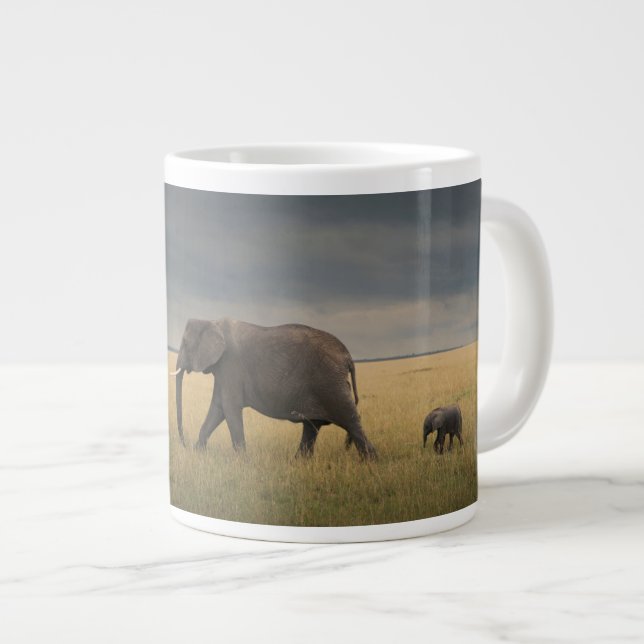 Grande Tasse Animaux de bébés cutest | African Elephant Family (Devant droit)