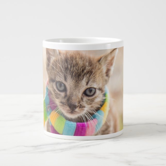 Grande Tasse Animaux de bébés cutest | Tabby Kitten Écharpe arc (Devant)