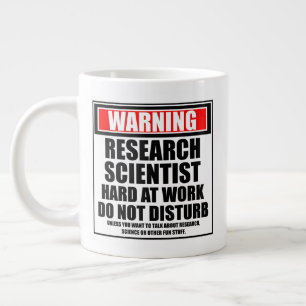 Grande Tasse Avertissement Chercheur-Chercheur Dur Au Travail