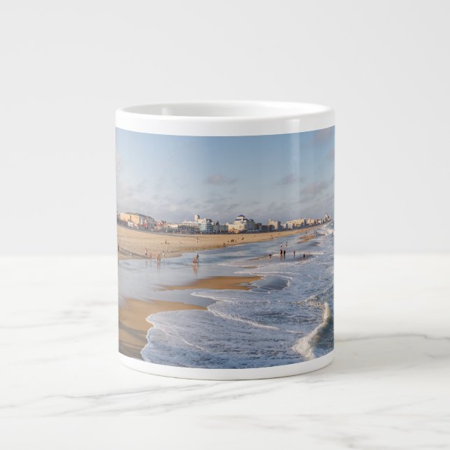 Grande Tasse Beach at Ocean City, Maryland (Devant)