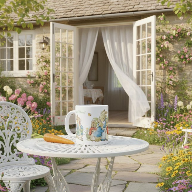 Grande Tasse Classique Pierre le lapin (Créateur téléchargé)