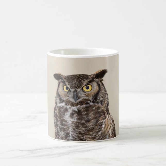 Grande tasse de salutation de hibou à cornes (Centre)