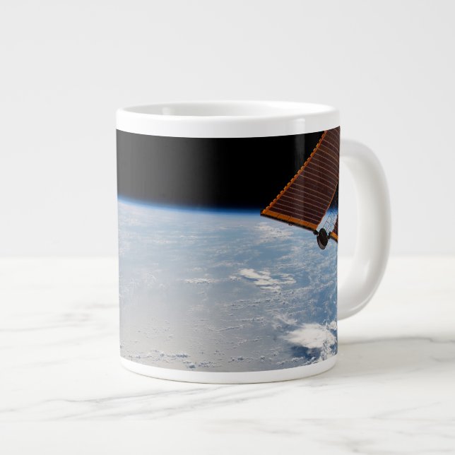 Grande Tasse Formations Nuageuses Autour Du Soleil Au Large Du  (Devant droit)