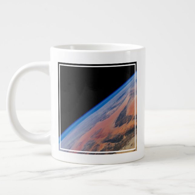 Grande Tasse L'Afrique Du Nord Et Le Vaste Désert Libyen. (Gauche)