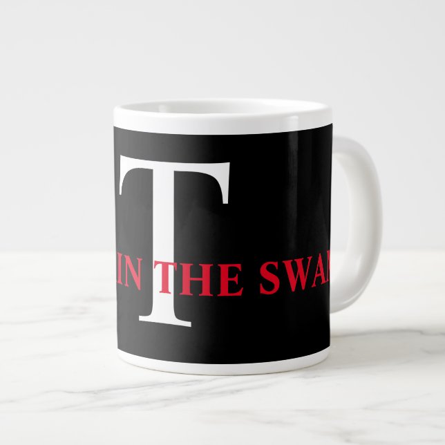 Grande Tasse Le T noir et blanc est pour Trump (Devant droit)