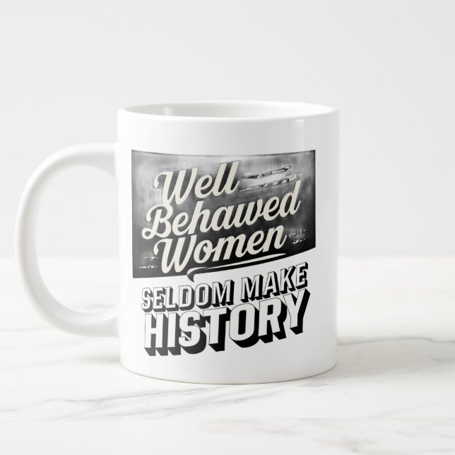 Grande Tasse Les Femmes Bien Comportées Font Rarement Citer L'H (Gauche)