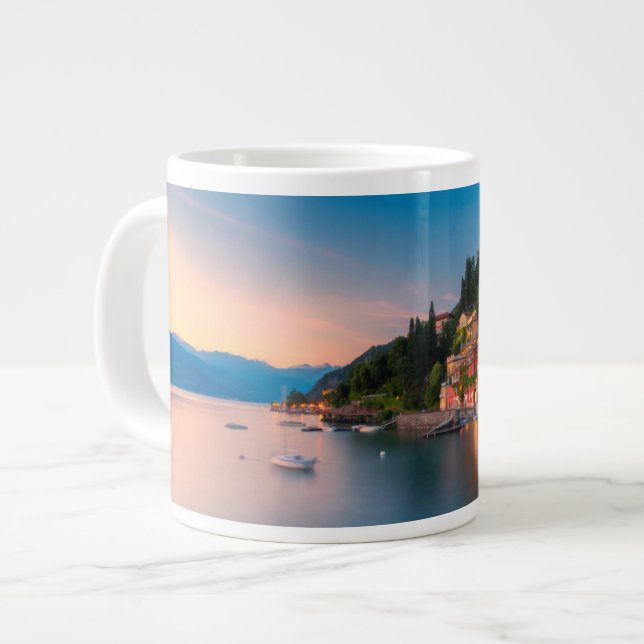 Grande Tasse Littoral | Varenna, Lombardie, Italie (Devant gauche)