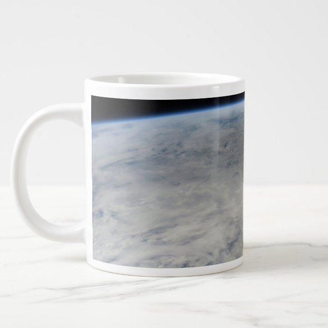Grande Tasse L'Ombre De La Lune S'Étend Sur Le Pacifique Nord. (Gauche)