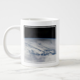 Grande Tasse L'Ombre De La Lune S'Étend Sur Le Pacifique Nord. 