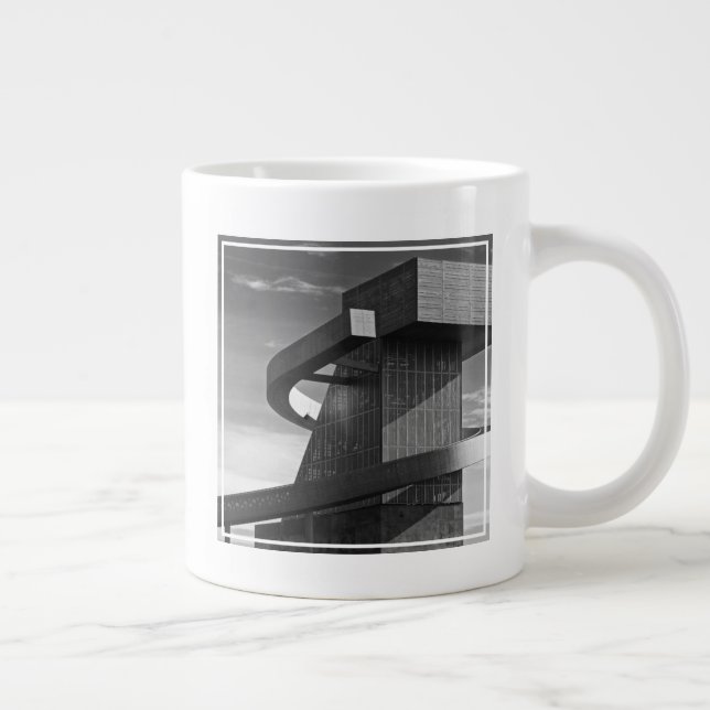 Grande Tasse Lycée central, 2017 (Droite)