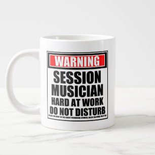 Grande Tasse Musicien de session d'avertissement dur au travail