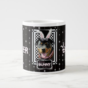 Grande Tasse Pâques - un certain lapin vous aime - rottweiler