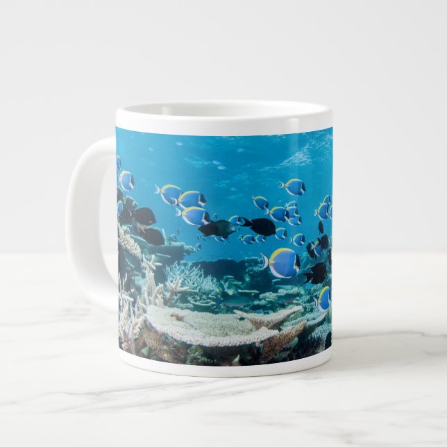 Grande Tasse Plages tropicales | Esturgeon Parmi le corail (Devant gauche)