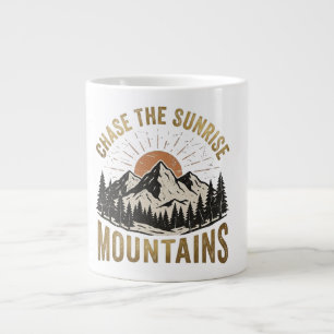 Grande Tasse Poursuivez les montagnes du lever du soleil Campin