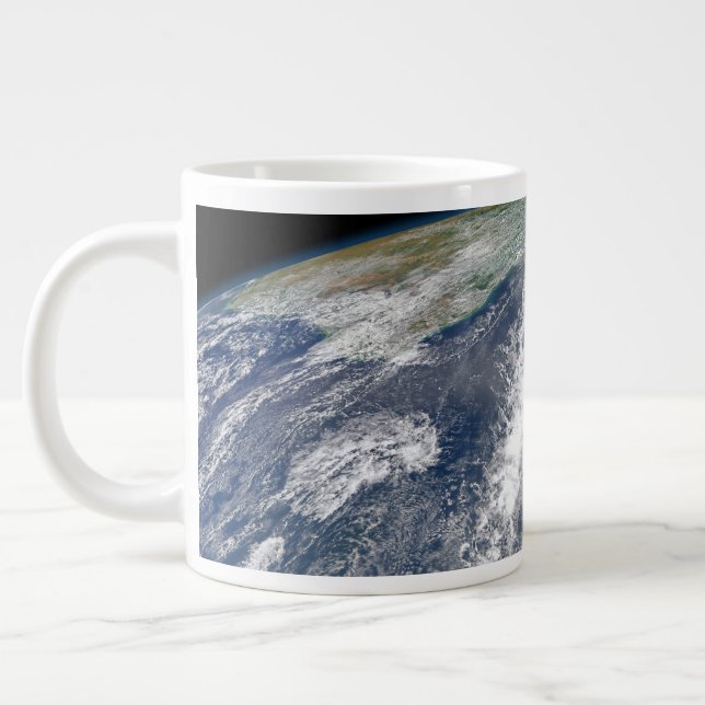 Grande Tasse Poussière vers l'Amérique du Sud (Gauche)