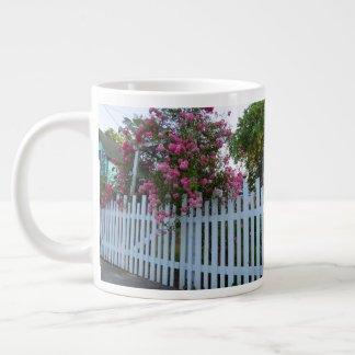 Grande Tasse Roses roses roses et picket clôture - Martha's Vin