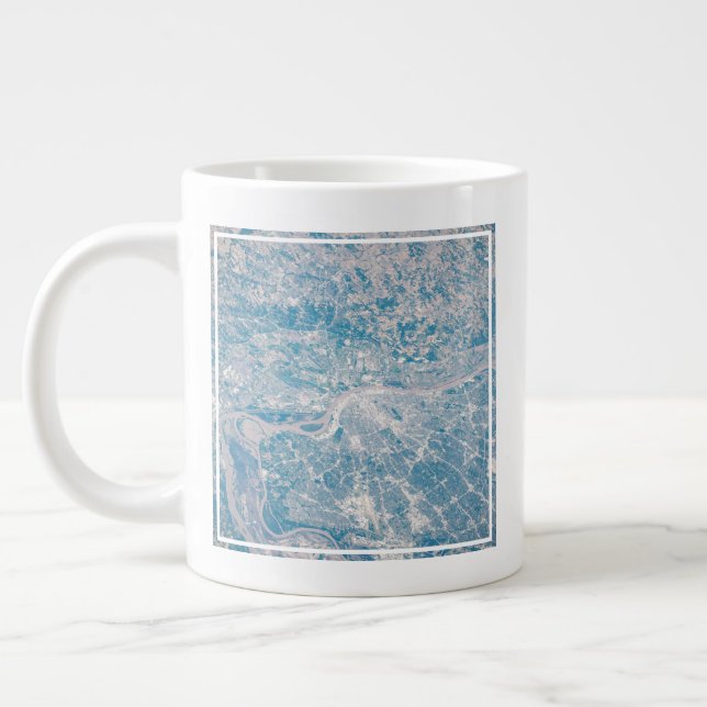 Grande Tasse St. Louis, Missouri Le Long Du Mississippi. (Gauche)