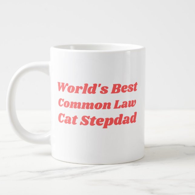 Grande Tasse Stepdad, le meilleur chat de common law du monde (Gauche)