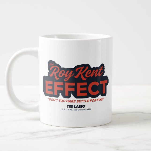 Grande Tasse Ted Lasso | Graphique de typographie de l'effet Ro (Gauche)