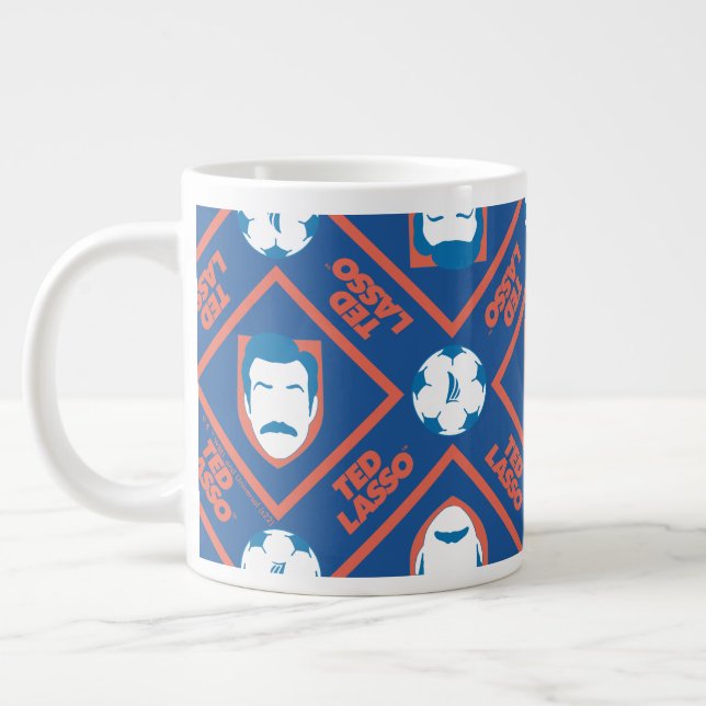 Grande Tasse Ted Lasso | Motif de diamant face et balle (Gauche)
