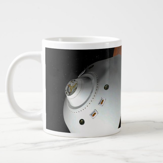 Grande Tasse Un Appareil Spatial Encaissé D'Aérocoque En Approc (Gauche)