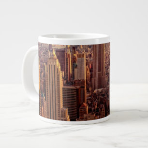 Grande Tasse Ville d'horizon de New York avec l'état d'empire