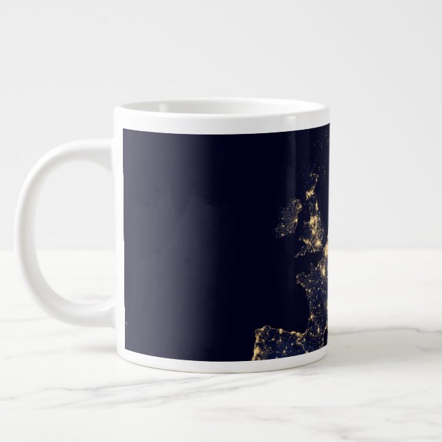 Grande Tasse Ville Éclairante Dans Plusieurs Villes Européennes (Gauche)