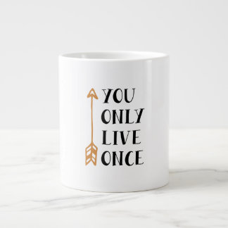 Grande Tasse You Only Live Once – YOLO Arrow Design for T-Shirt