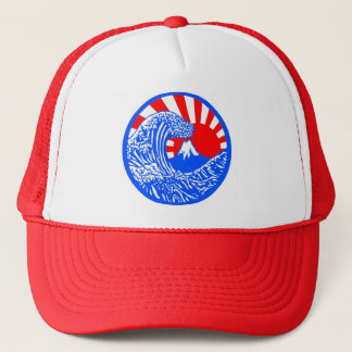 Grande vague et casquette de Soleil Levant