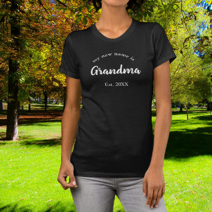 Grandma Est Year White New Baby Announcement T-Shirt
