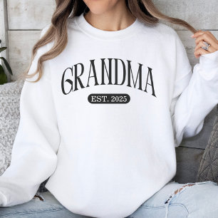 Grandma Established 2025 New Grandmother Sweatshirt