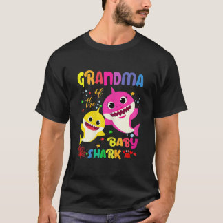 Grandma Of The Baby Shark Birthday Grandma Shark  T-Shirt