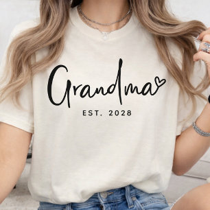 Grandma Personalized Elegant Script Grandmother T-Shirt
