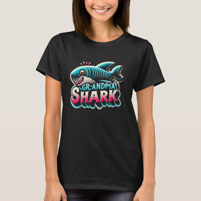 Grandma Shark Funny Shark Matching Family for Wome T-Shirt (Front)