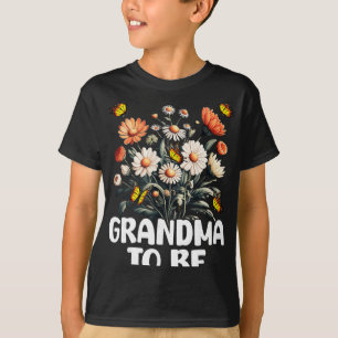 Grandma To Be, New Baby Pregnancy Announcement Rev T-Shirt
