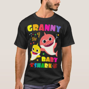 Granny Of The Baby Shark Birthday Mommy Shark  T-Shirt