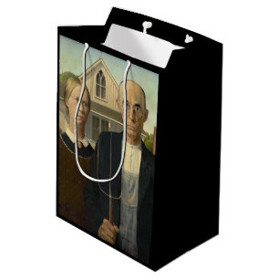 GRANT WOOD - American gothic 1930 Medium Gift Bag