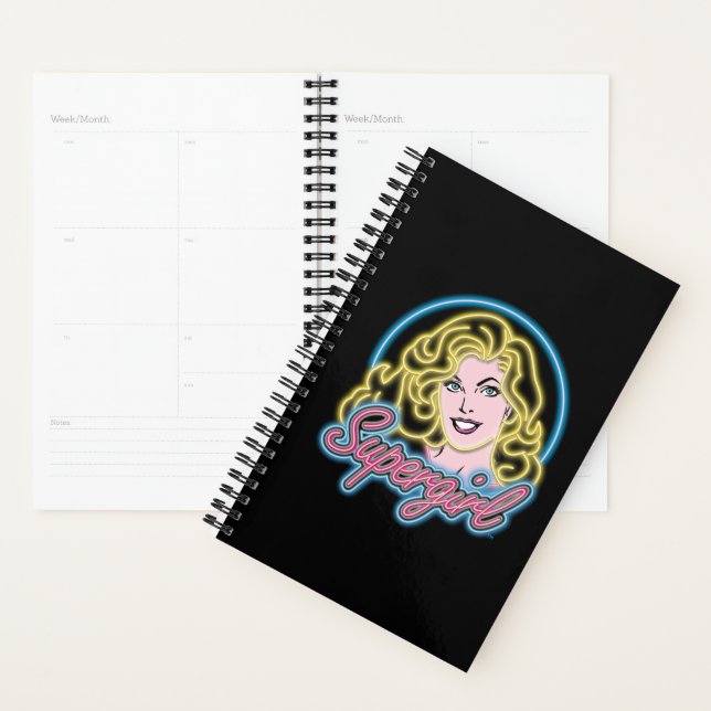 Graphique des lumières de Neon Retro Supergirl (Devant avec enveloppe)