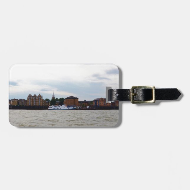 Gravesend In Kent. Luggage Tag (Front Horizontal)