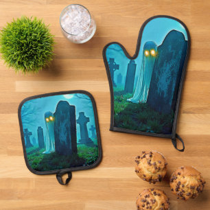 Graveyard Ghost's Eerie Glimpse Oven Mitt & Pot Holder Set