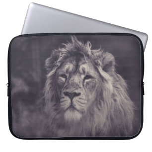 GRAYSCALE PHOTOGRAPHY OF LION LAPTOP SLEEVE