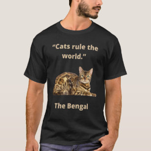 Great cat ' idea ''Cats rule the world'' Cat Mom T-Shirt