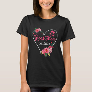 Great Mom To Grandma 2023 Pregnancy Announcement T-Shirt