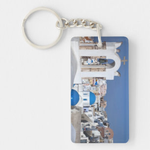Grèce, Santorin. Clocher et dômes bleus de 2