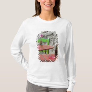 GREECE, CRETE, Hania Province, Hania: Colourful 2 T-Shirt