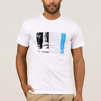 Greek columns retouched... T-Shirt