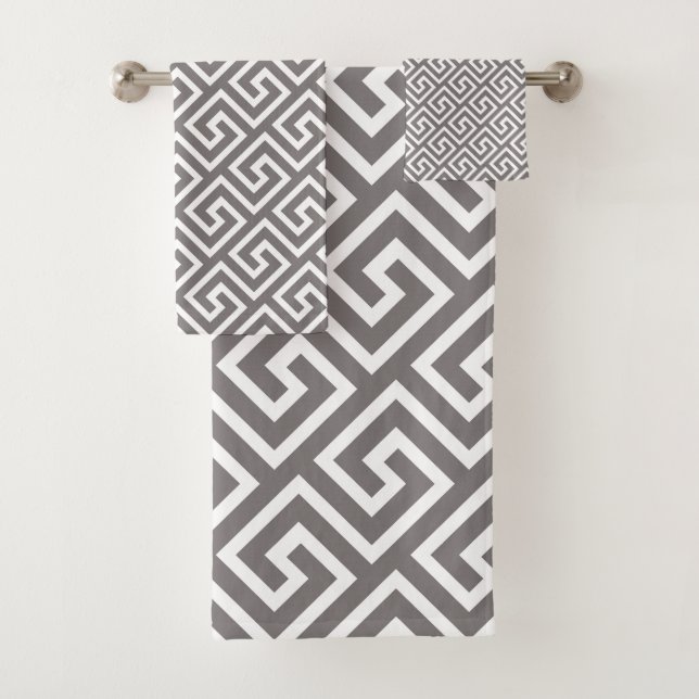 Greek Key Classic Square Swirl Pattern Bath Towel Set (Insitu)